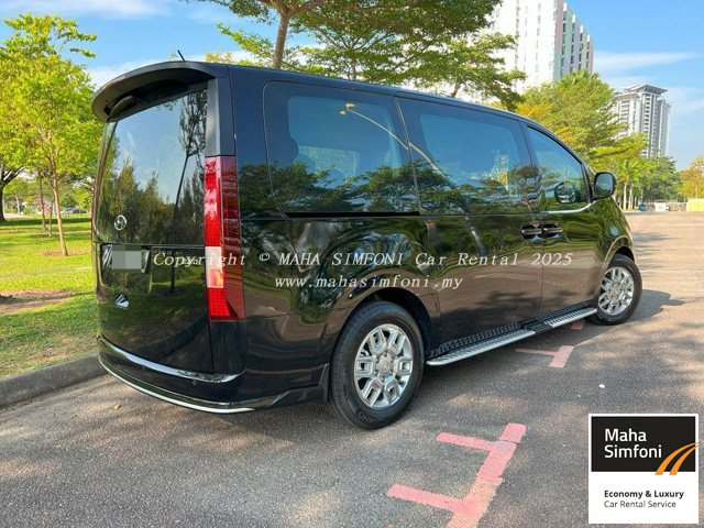 Hyundai Staria 2.2A Diesel-Black - Image 2