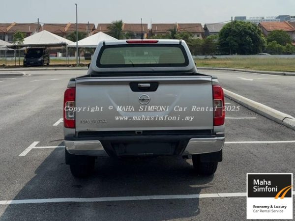 Nissan Navara 2.5A Diesel-Silver - Image 4