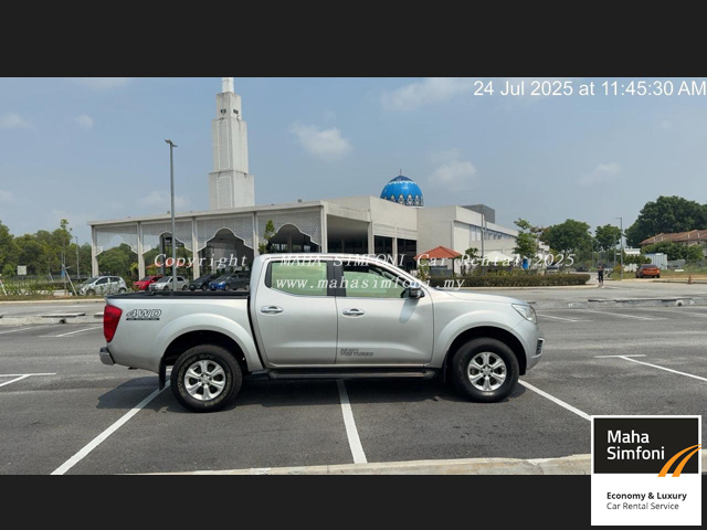 Nissan Navara 2.5A Diesel-Silver - Image 5