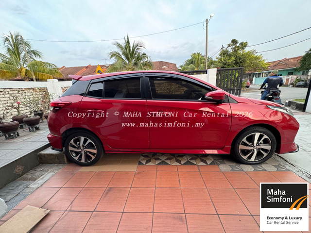 Toyota Yaris 1.5 (A) - Red